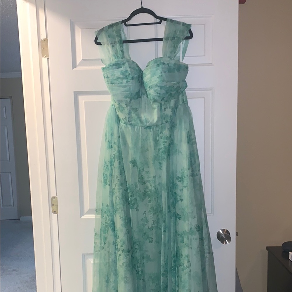 Green Ruffled Sleeveless Maxi Gown